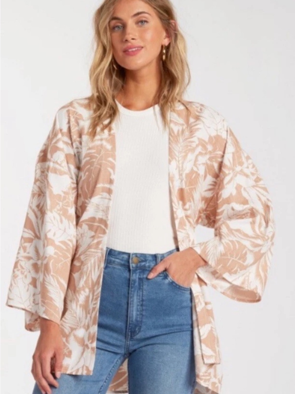 Billabong Beige & White‎ Tropical Print Kimono Jacket A00364